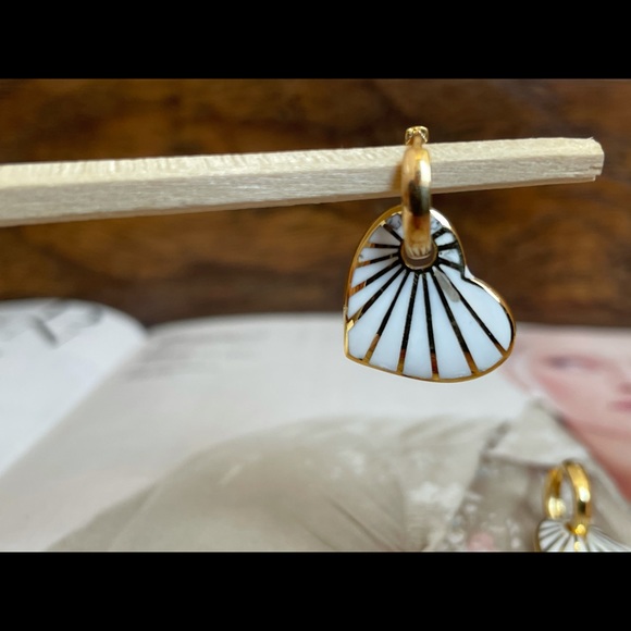 New heart earrings,white heart earrings,hoops - Picture 8 of 8
